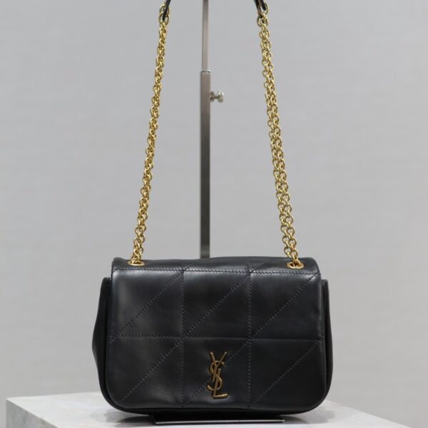 img_f8c0bdc9_20240113_i1705139161_3908_0_jpg JAMIE 4.3 MINI BAG 20 IN BLACK LAMBSKIN GLOD HARDWARE