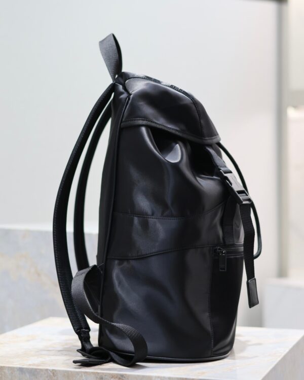 img_f8c0bdc9_20240121_i1705825366_6600_3_jpg WATERPROOF BACKPACK 45 IN BLACK NYLON WITH EMBOSSED LOGO