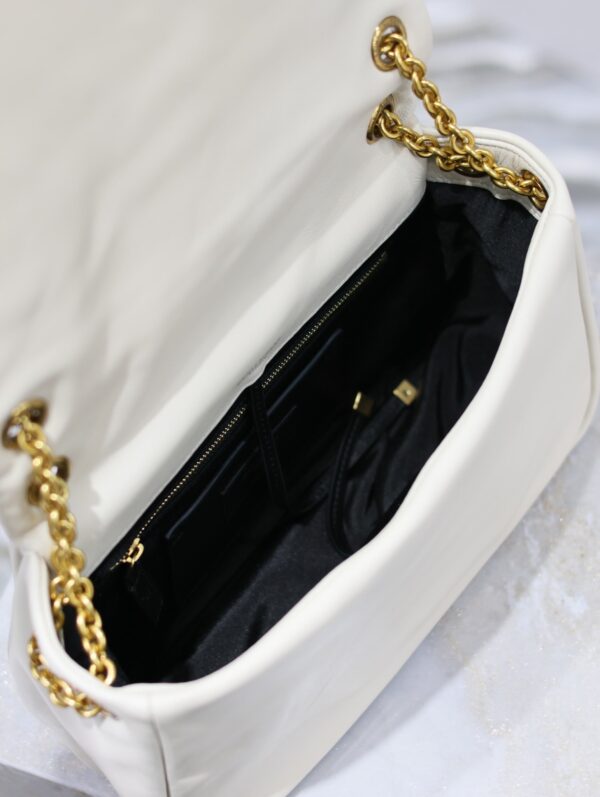 img_f8c0bdc9_20240126_i1706254285_5422_8_jpg JAMIE 4.3 SMALL BAG 25 IN WHITE LAMBSKIN GOLD HARDWARE