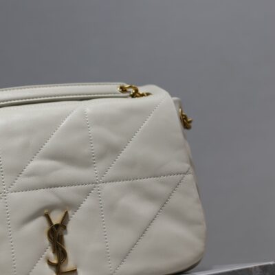 img_f8c0bdc9_20240126_i1706254285_9400_5_jpg JAMIE 4.3 SMALL BAG 25 IN WHITE LAMBSKIN GOLD HARDWARE