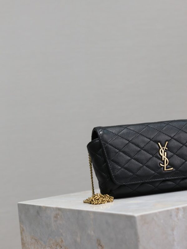 YSL 25S SAINT LAURENT GABY 19 IN BLACK QUILTED CALFSKIN GOLD HARDWRE