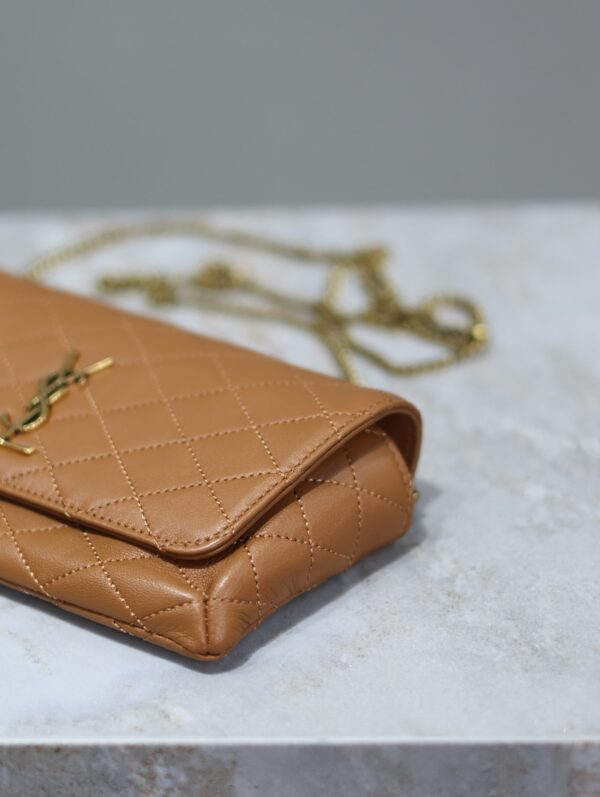 img_f8c0bdc9_20240416_i1713259841_4274_2_jpg YSL 25S SAINT LAURENT GABY 19 IN FOX QUILTED CALFSKIN GOLD HARDWRE