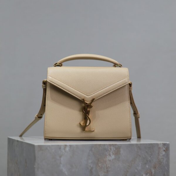 img_f8c0bdc9_20240516_i1715851831_4081_1_jpg CASSANDRA MINI TOP HANDLE BAG 20 IN BEIGE CALFSKIN GOLD HARDWARE