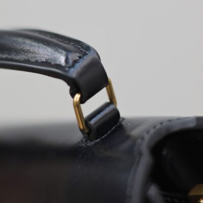 CASSANDRA MINI TOP HANDLE BAG 20 IN BLACK SMOOTH LAMBSKIN GOLD HARDWARE