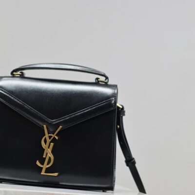 CASSANDRA MINI TOP HANDLE BAG 20 IN BLACK SMOOTH LAMBSKIN GOLD HARDWARE