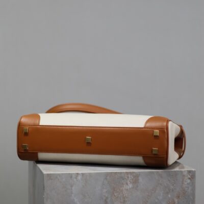 img_f8c0bdc9_20240525_i1716628930_4627_6_jpg MANHATTAN HANDBAG 32 IN BROWN CALFSKIN AND WHITE CANVAS GOLD HARDWARE