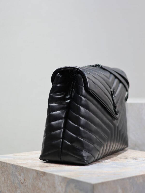 img_f8c0bdc9_20240606_i1717676318_6744_1_jpg LOULOU LARGE 36 IN BLACK QUILTED CALFSKIN BLACK HARDWARE