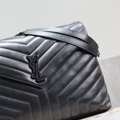 img_f8c0bdc9_20240606_i1717676318_8489_4_jpg LOULOU LARGE 36 IN BLACK QUILTED CALFSKIN BLACK HARDWARE