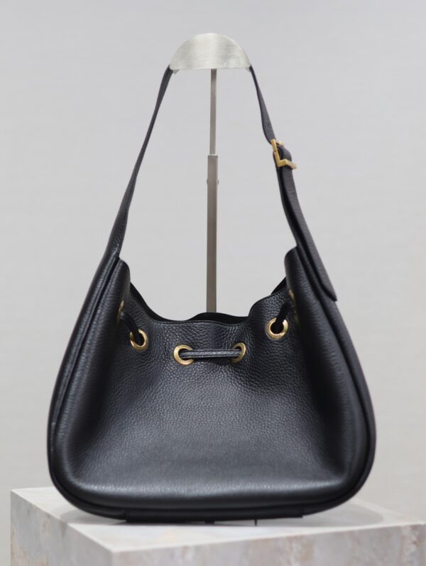 img_f8c0bdc9_20240711_i1720679286_2660_5_jpg PARIS VII SMALL HOBO 30 IN BLACK GRAINED LEATHER GOLD HARDWARE