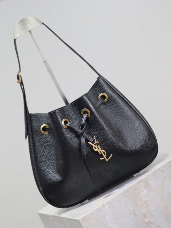 img_f8c0bdc9_20240711_i1720679286_5252_7_jpg PARIS VII SMALL HOBO 30 IN BLACK GRAINED LEATHER GOLD HARDWARE