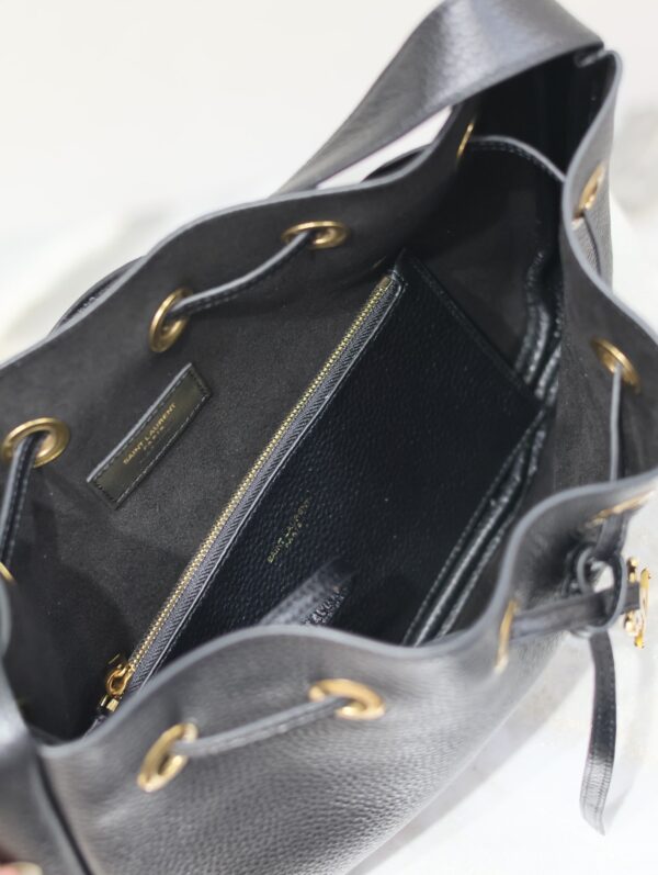 img_f8c0bdc9_20240711_i1720679286_5955_2_jpg PARIS VII SMALL HOBO 30 IN BLACK GRAINED LEATHER GOLD HARDWARE