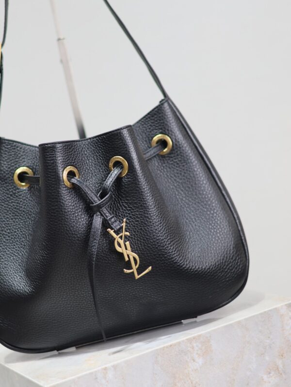 img_f8c0bdc9_20240711_i1720679286_8027_1_jpg PARIS VII SMALL HOBO 30 IN BLACK GRAINED LEATHER GOLD HARDWARE
