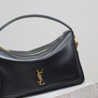 CAMERA SUPPLE BAG 28 IN BLACK SMOOTH LAMBSKIN GOLD HARDWARE