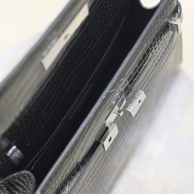 img_f8c0bdc9_20240810_i1723289914_487_2_jpg MANHATTAN MEDIUM 29 IN BLACK CROCODILE-EMBOSSED CALFSKIN SILVER BUCKLE