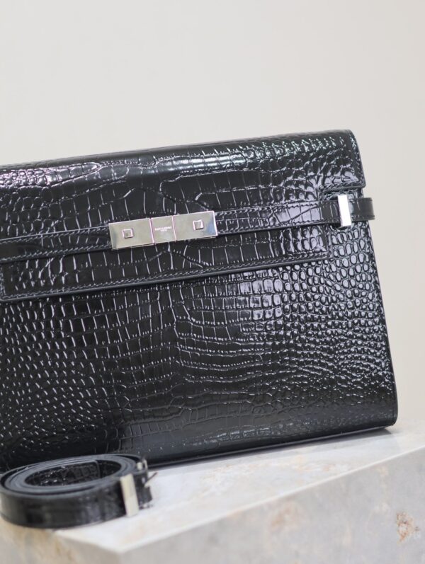 img_f8c0bdc9_20240810_i1723289914_5727_4_jpg MANHATTAN MEDIUM 29 IN BLACK CROCODILE-EMBOSSED CALFSKIN SILVER BUCKLE