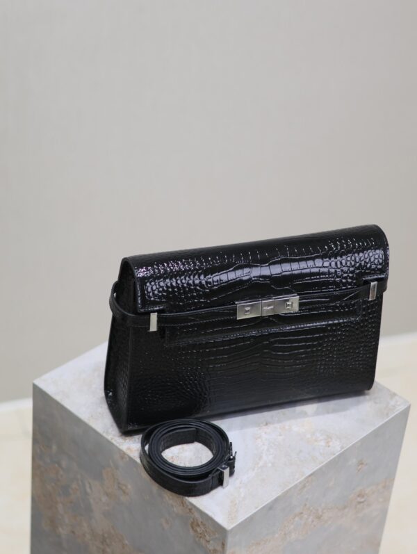 img_f8c0bdc9_20240810_i1723289914_8697_3_jpg MANHATTAN MEDIUM 29 IN BLACK CROCODILE-EMBOSSED CALFSKIN SILVER BUCKLE