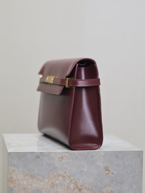 img_f8c0bdc9_20240810_i1723290693_7927_1_jpg MANHATTAN MEDIUM 29 IN WINE RED SMOOTH CALFSKIN GOLD BUCKLE
