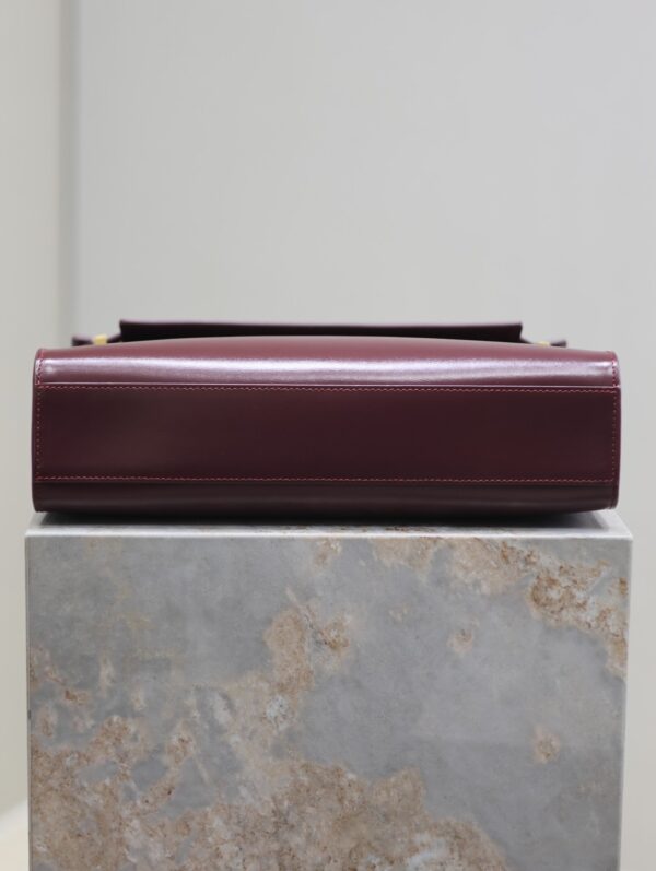 img_f8c0bdc9_20240810_i1723290693_8008_0_jpg MANHATTAN MEDIUM 29 IN WINE RED SMOOTH CALFSKIN GOLD BUCKLE