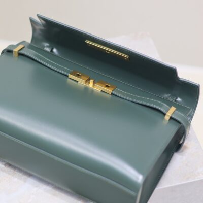 MANHATTAN MEDIUM 29 IN SACRAMENTO GREEN SMOOTH CALFSKIN GOLD BUCKLE
