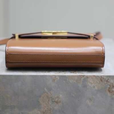 img_f8c0bdc9_20240810_i1723294683_4085_4_jpg YSL 25S MINI MANHATTAN 19 IN BROWN CALFSKIN GOLD HARDWRE