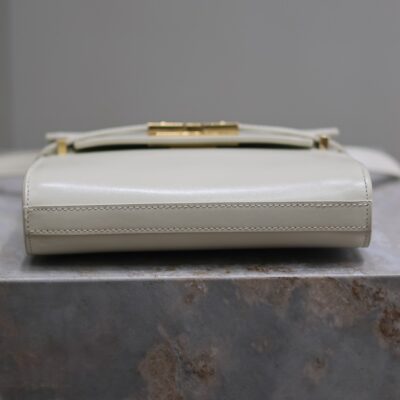YSL 25S MINI MANHATTAN 19 IN BLANC VINTAGE CALFSKIN GOLD HARDWARE