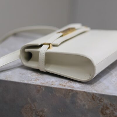 YSL 25S MINI MANHATTAN 19 IN BLANC VINTAGE CALFSKIN GOLD HARDWARE