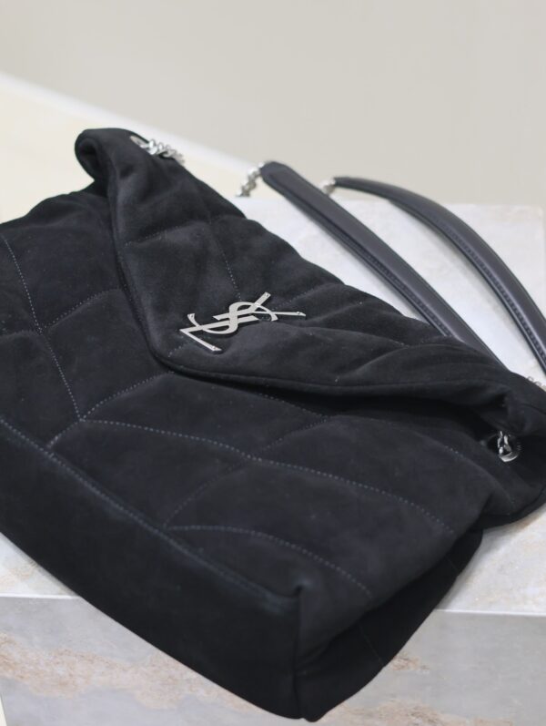img_f8c0bdc9_20240811_i1723371904_4131_2_jpg YSL 25S LOULOU PUFFER GM 35 IN BLACK SUEDE SILVER HARDWRE