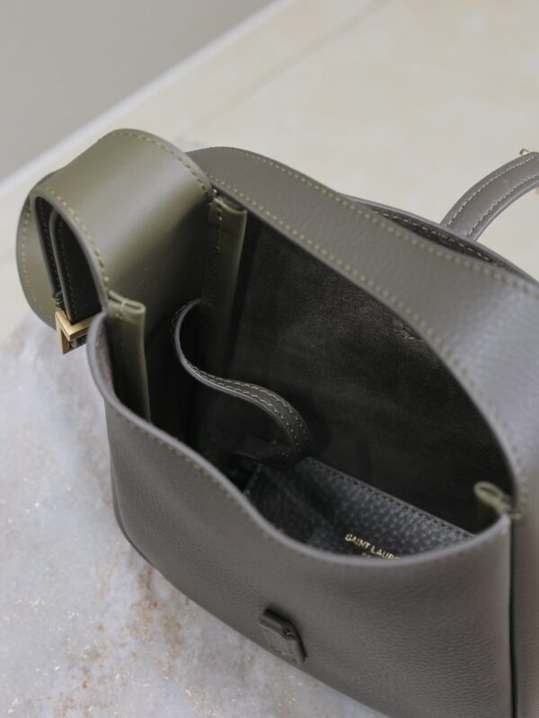 YSL 25S LE 5 À 7 BAG 16 IN LIGHT MUSK GRAINED CALFSKIN GOLD HARDWARE