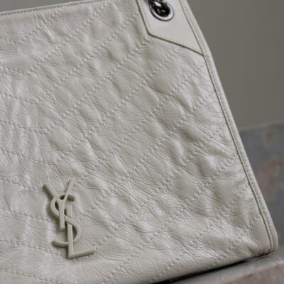 NIKI SHOPPING BAG 33 IN WHITE CRUMPLED CALFSKIN