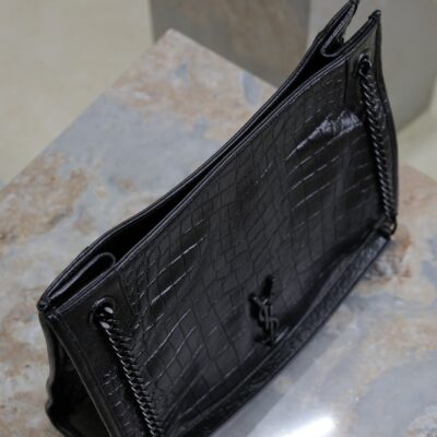 NIKI SHOPPING BAG 33 IN BLACK CROCODILE-EMBOSSED CALFSKIN
