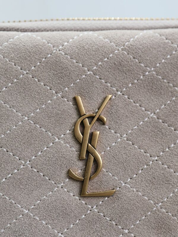 img_f8c0bdc9_20240914_i1726299815_4533_0_jpg GABY ZIPPED POUCH 19 IN GRAY MATTE SUEDE GOLD HARDWARE