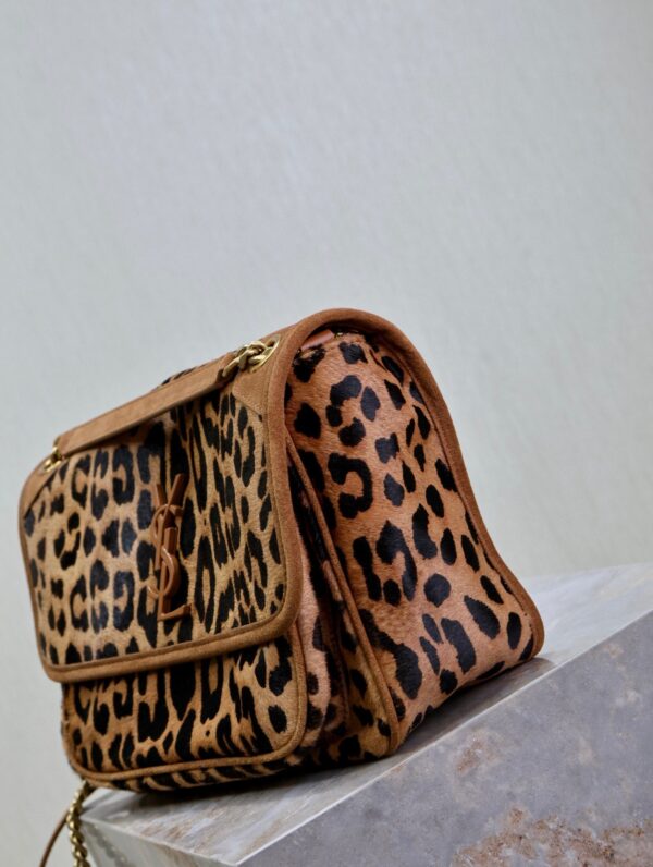 img_f8c0bdc9_20240916_i1726471870_394_3_jpg NIKI MEDIUM 28 IN LEOPARD PRINT CALFSKIN AND BROWN SUEDE TRIM