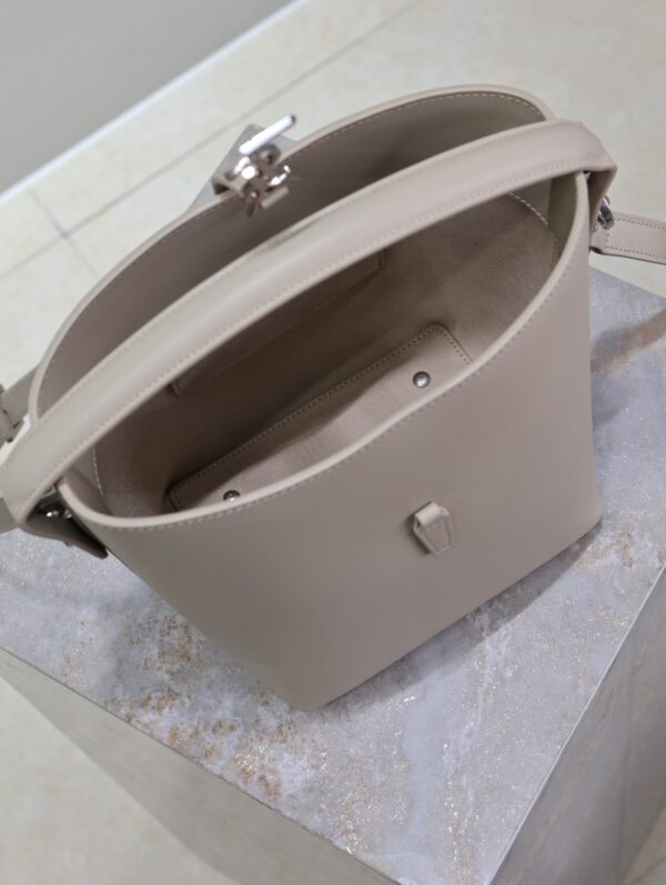 YSL 25S LE 37 BAG 20 IN DUSTY GRAY CALFSKIN SILVER HARDWARE