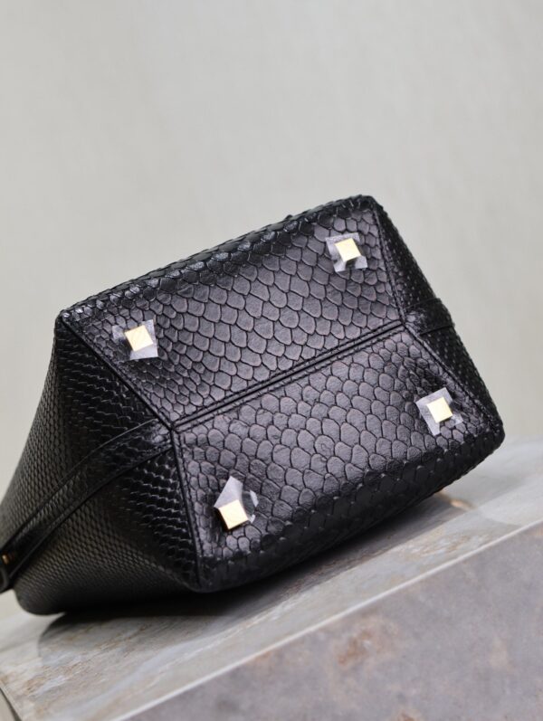 YSL 25S LE 37 20 IN BLACK SNAKE EMBOSSED CALFSKIN GOLD HARDWARE