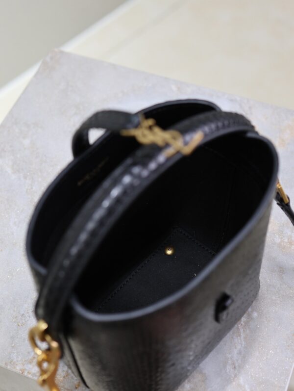YSL 25S LE 37 BUCKET 15 IN BLACK SNAKE EMBOSSED CALFSKIN GOLD HARDWARE