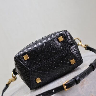 YSL 25S LE 37 BUCKET 15 IN BLACK SNAKE EMBOSSED CALFSKIN GOLD HARDWARE