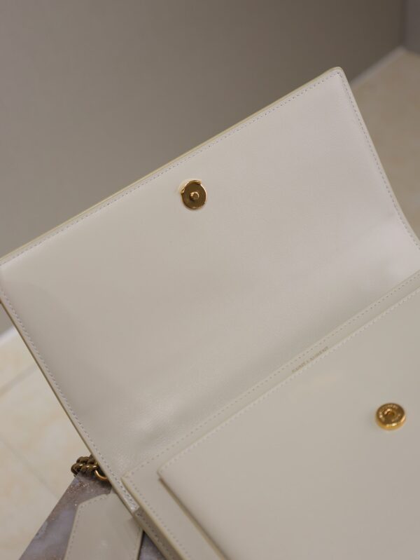 YSL 25S SUNSET MM 25 IN IVORY CALFSKIN GOLD HARDWARE