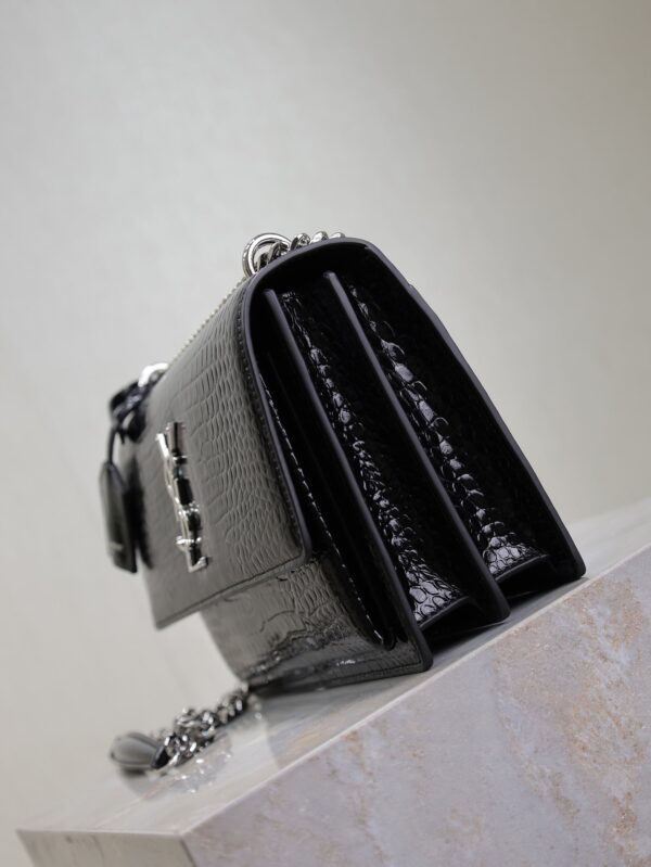YSL 25S SUNSET MEDIUM 22 IN BLACK CROCODILE-EMBOSSED SHINY CALFSKIN SILVER HARDWRE