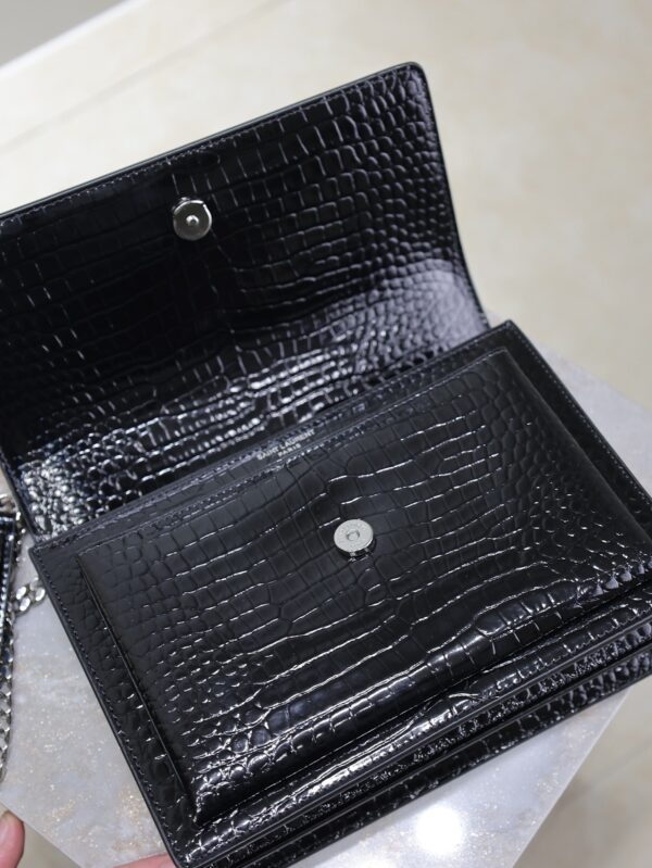 YSL 25S SUNSET MEDIUM 22 IN BLACK CROCODILE-EMBOSSED SHINY CALFSKIN SILVER HARDWRE