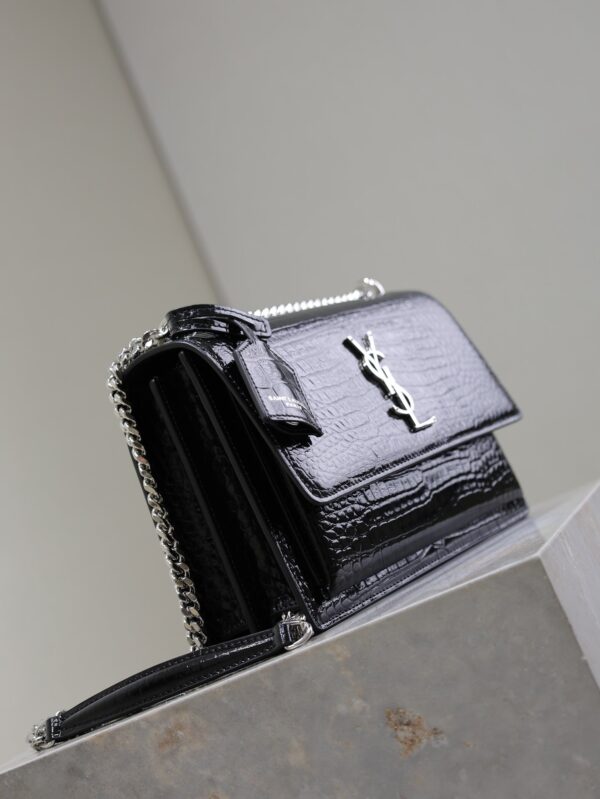 YSL 25S SUNSET MEDIUM 22 IN BLACK CROCODILE-EMBOSSED SHINY CALFSKIN SILVER HARDWRE