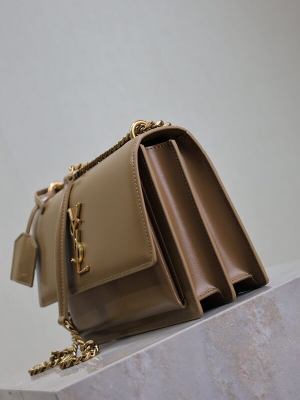 img_f8c0bdc9_20241106_i1730875334_2513_2_jpg YSL 25S SUNSET BAG 22 IN BROWN CALFSKIN GOLD HARDWRE