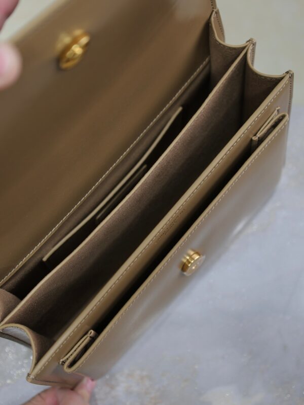 img_f8c0bdc9_20241106_i1730875334_7237_4_jpg YSL 25S SUNSET BAG 22 IN BROWN CALFSKIN GOLD HARDWRE