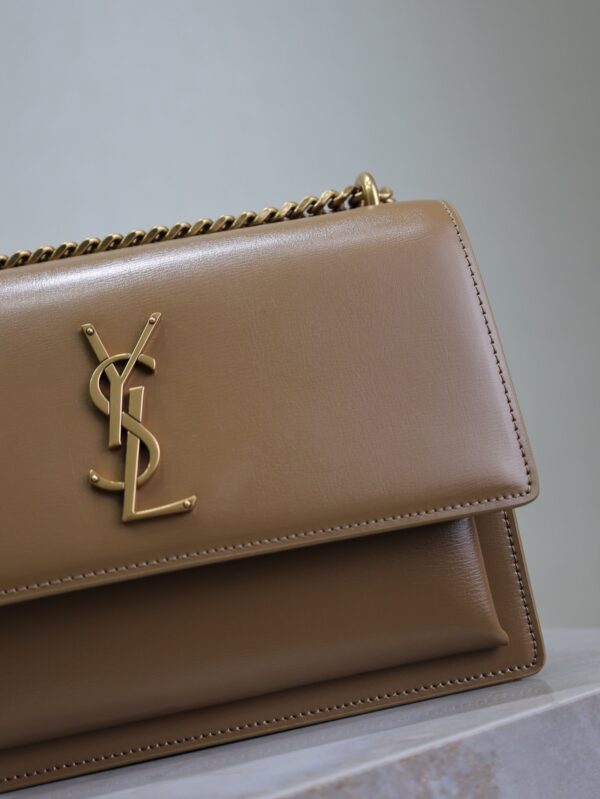 img_f8c0bdc9_20241106_i1730875334_8867_1_jpg YSL 25S SUNSET BAG 22 IN BROWN CALFSKIN GOLD HARDWRE