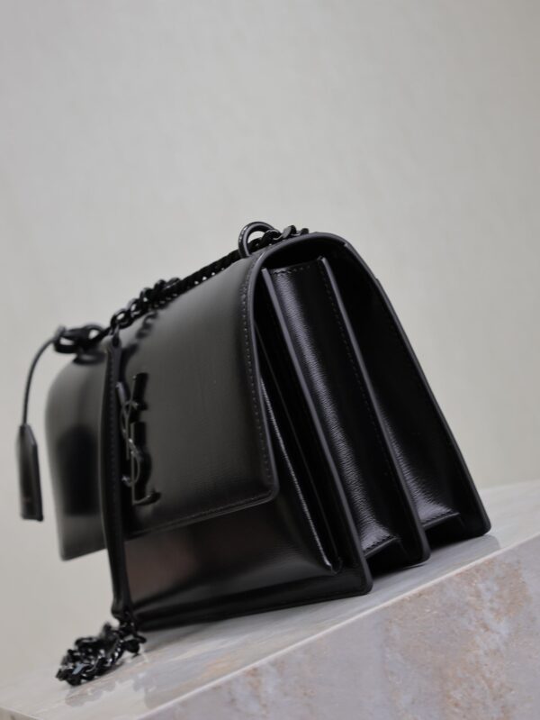img_f8c0bdc9_20241106_i1730876592_5056_1_jpg YSL 25S SUNSET BAG 22 IN BLACK CALFSKIN BLACK HARDWRE