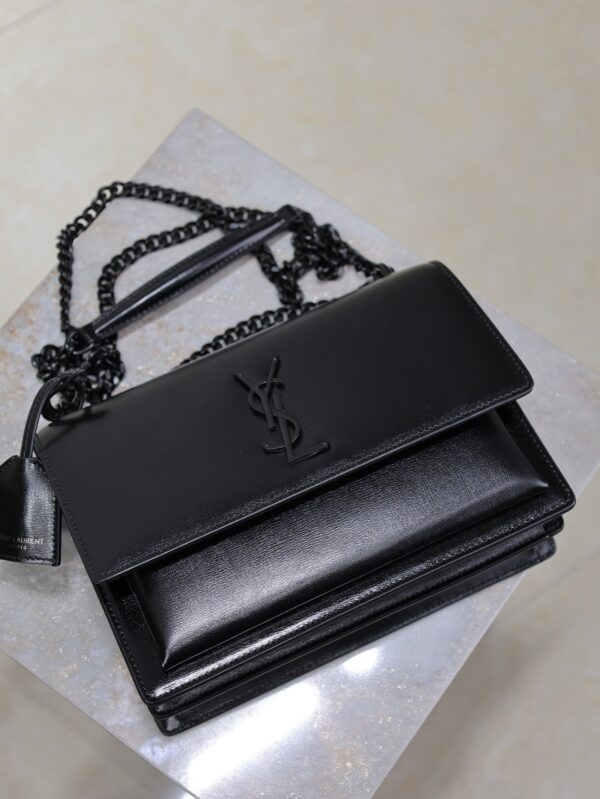 img_f8c0bdc9_20241106_i1730876592_9326_8_jpg YSL 25S SUNSET BAG 22 IN BLACK CALFSKIN BLACK HARDWRE