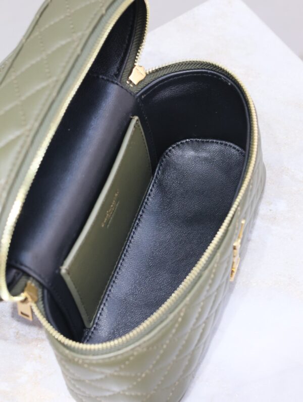 img_f8c0bdc9_20241118_i1731909754_1107_7_jpg GABY MINI VANITY BAG 18 IN ARMY GREEN LAMBSKIN
