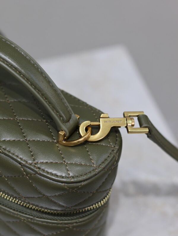 img_f8c0bdc9_20241118_i1731909754_4447_3_jpg GABY MINI VANITY BAG 18 IN ARMY GREEN LAMBSKIN