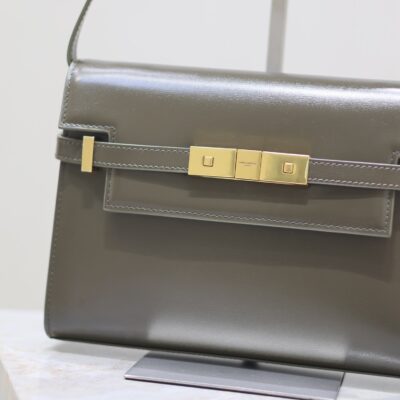 img_f8c0bdc9_20241118_i1731911119_7686_3_jpg MANHATTAN IN BOX SMALL 24 IN KOMBU GREEN CALFSKIN GOLD HARDWARE