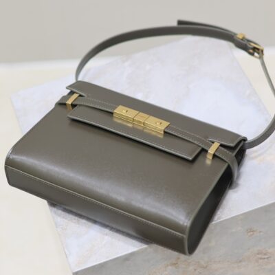 img_f8c0bdc9_20241118_i1731911120_1991_7_jpg MANHATTAN IN BOX SMALL 24 IN KOMBU GREEN CALFSKIN GOLD HARDWARE