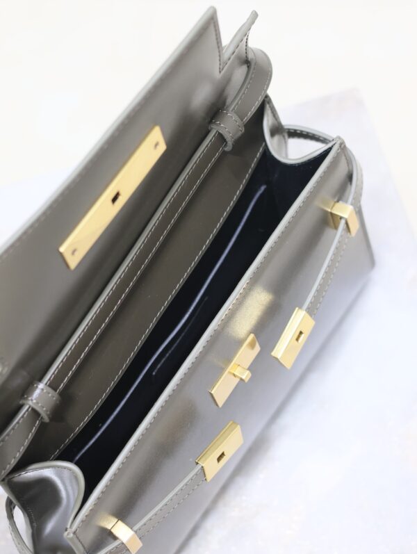 img_f8c0bdc9_20241118_i1731911120_3063_8_jpg MANHATTAN IN BOX SMALL 24 IN KOMBU GREEN CALFSKIN GOLD HARDWARE